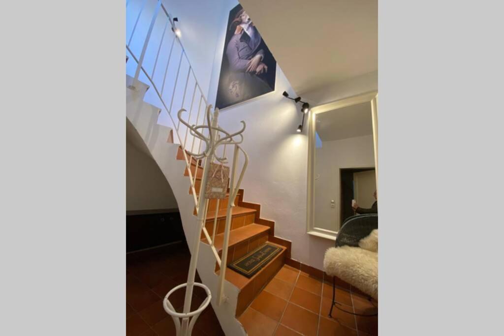Terrassen Appartement Ueber Den Daechern Von Krems Экстерьер фото
