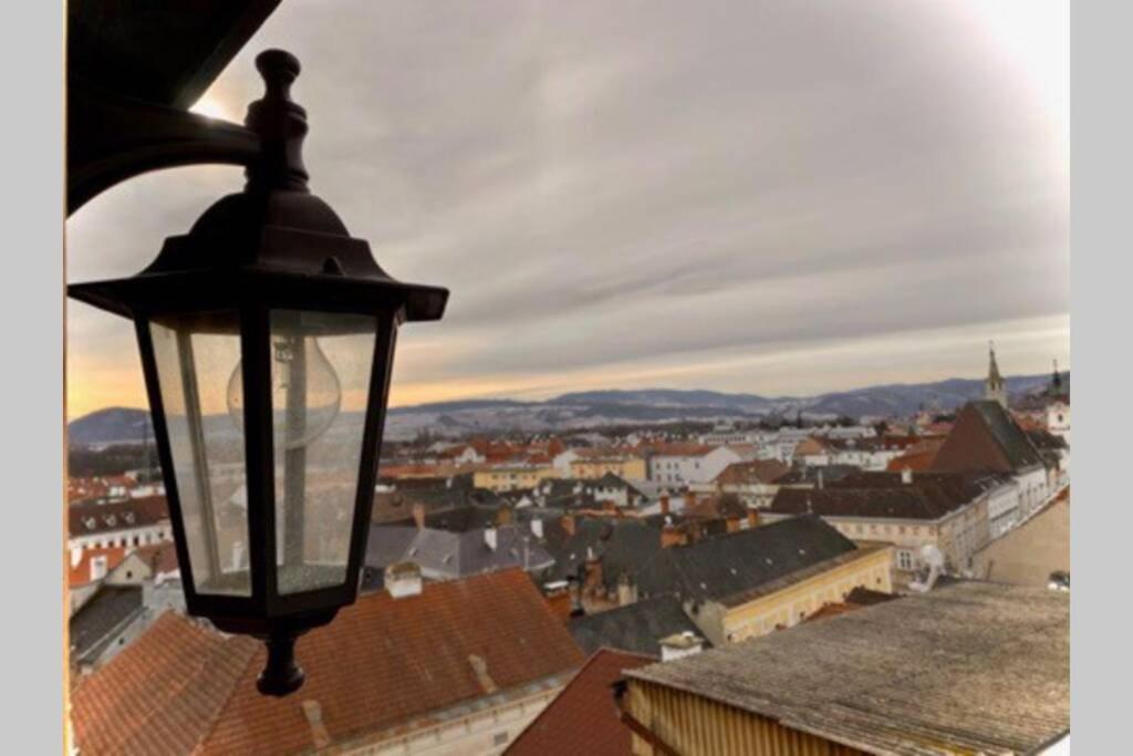 Terrassen Appartement Ueber Den Daechern Von Krems Экстерьер фото